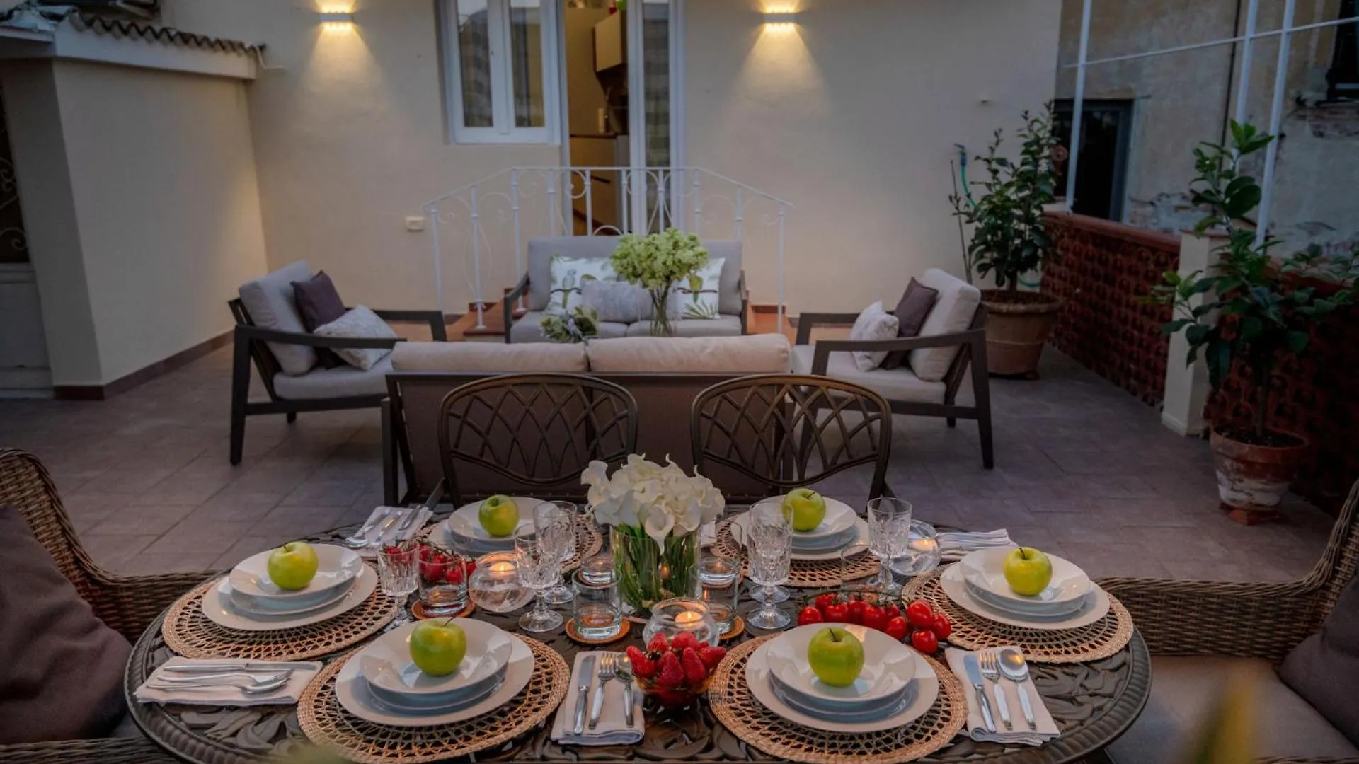 Lavinia, 3 Bedrooms Apartment With Terrace Lucca